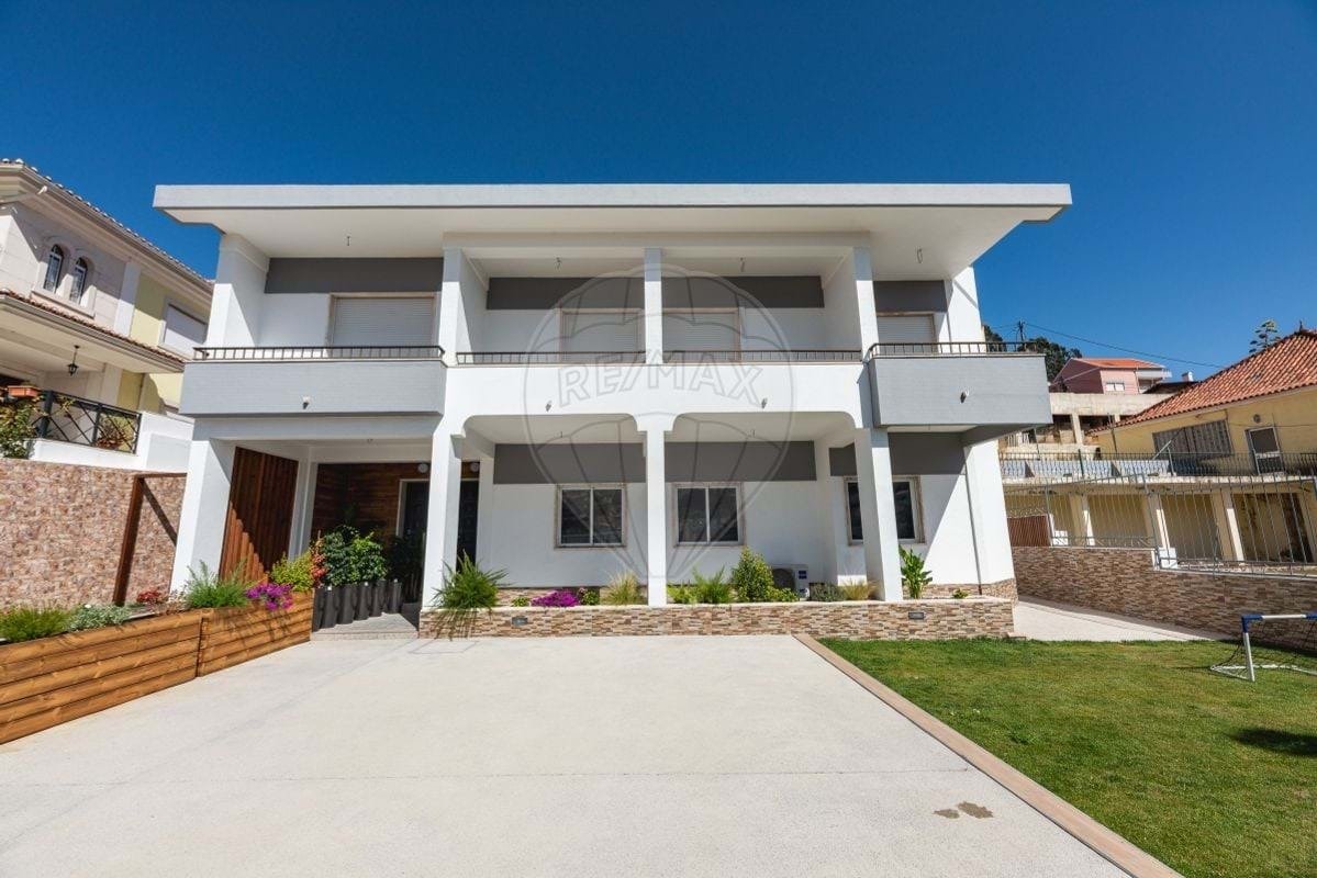 3 bedrooms Apartment in Odivelas, Portugal No. 352876