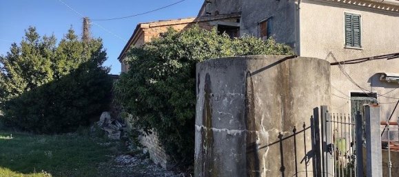 9غرفة منزل في Monsano, Italy رقم 129402 10