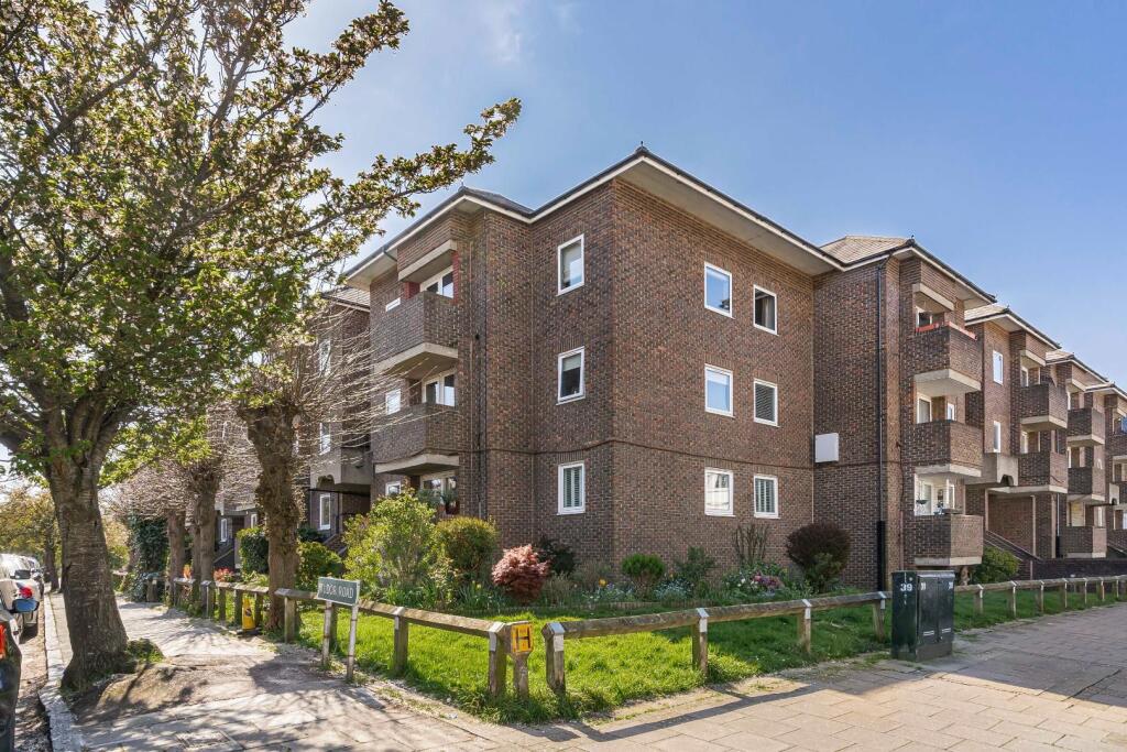 1 bedroom Apartment in London, United Kingdom No. 12443