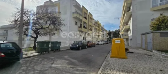 204m² Warehouse in Almada, Portugal No. 67187 2