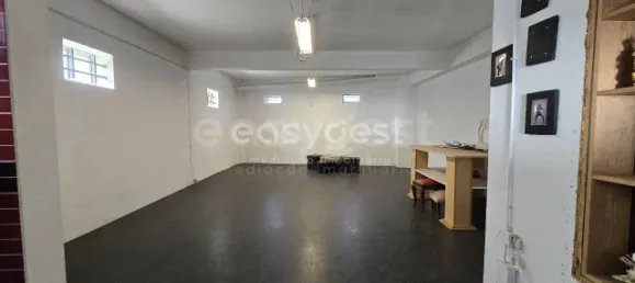 204m² Warehouse in Almada, Portugal No. 67187 21