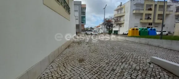 204m² Warehouse in Almada, Portugal No. 67187 5