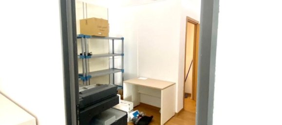 59m² Office in Grosseto, Italy No. 165516 3