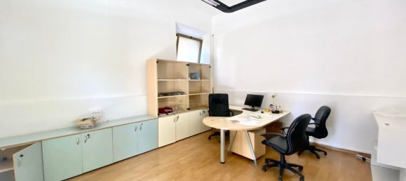59m² Office in Grosseto, Italy No. 165516 5