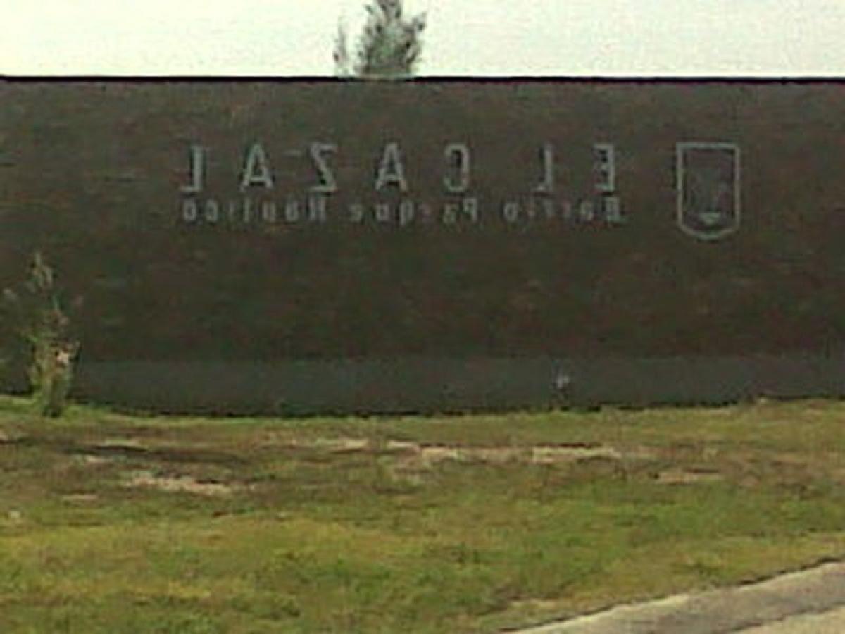  قطعة أرض في Escobar, Argentina رقم 110314