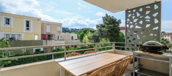 3 rooms Apartment in La Ciotat, France No. 289628 2