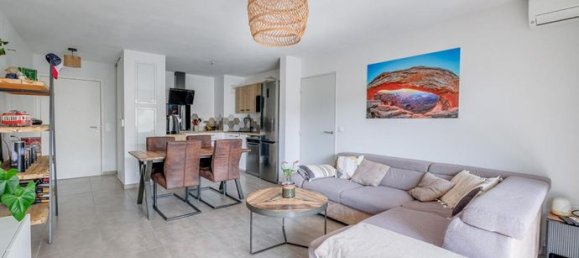 3 rooms Apartment in La Ciotat, France No. 289628 4