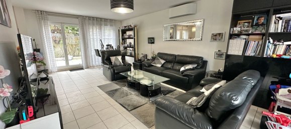 4 bedrooms House in Noisy-le-Sec, France No. 136046 3