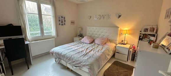 4 bedrooms House in Noisy-le-Sec, France No. 136046 8