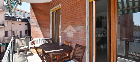 3 غرف نوم شقة في Ivrea, Italy رقم 287099 10