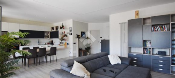 3 غرف نوم شقة في Ivrea, Italy رقم 287099 3