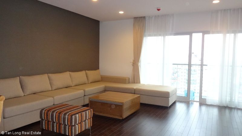 4 bedrooms Apartment in Ba Dinh, Vietnam No. 5370
