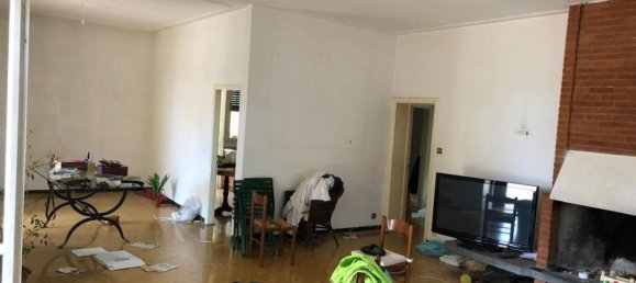 8 rooms Apartment in Pisa, Italy No. 261371 2