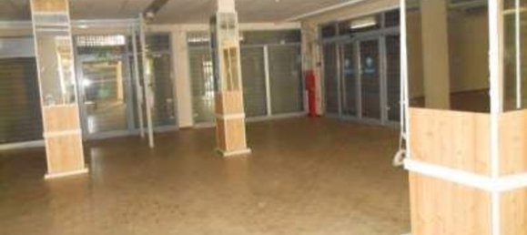 100m² Office in Venice, Italy No. 115736 2