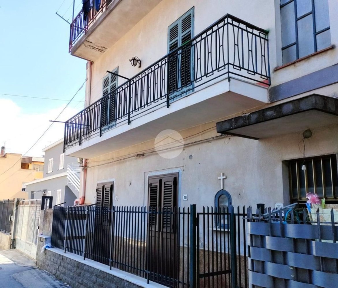 Apartamento de 5 dormitorios en Palermo, Italy No. 315601