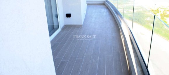 Apartamento de 3 dormitorios en Mellieha, Malta No. 7843 8