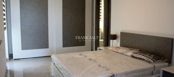 Apartamento de 3 dormitorios en Mellieha, Malta No. 7843 6