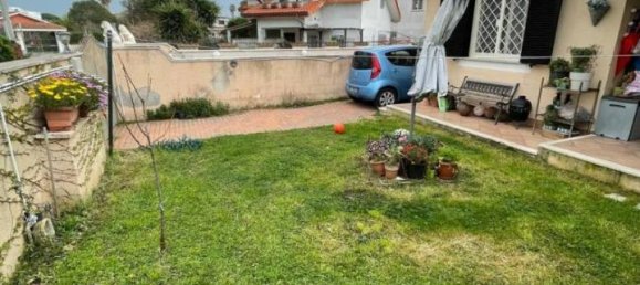 3-salle Maison à Ardea, Italy No. 170200 10