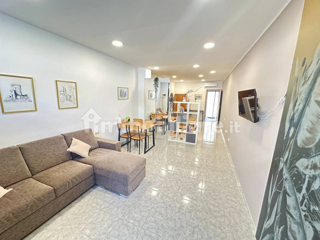 1 bedroom Apartment in Cagliari, Italy No. 299880