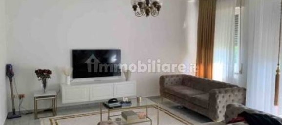 3 Schlafzimmer Wohnung in Limbiate, Italy, Nr. 265515 7