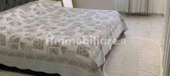 3 Schlafzimmer Wohnung in Limbiate, Italy, Nr. 265515 5
