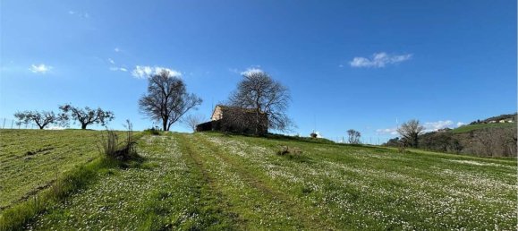 Дом с 7 комнатами в Валефолья, Италия № 62491 4