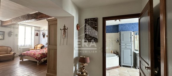 6 bedrooms House in Chateauroux, France No. 84472 5