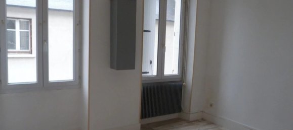 10-Zimmer Gebäude in Vierzon, France, Nr. 48067 3