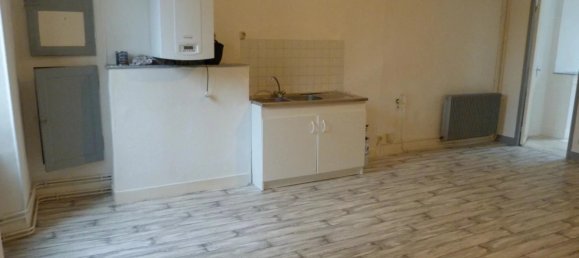 10-Zimmer Gebäude in Vierzon, France, Nr. 48067 2