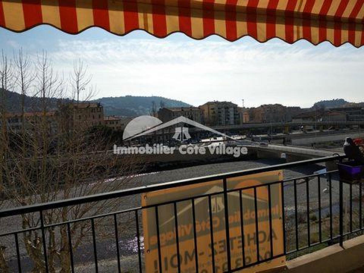 2 bedrooms Condo in Nice, France No. 13022