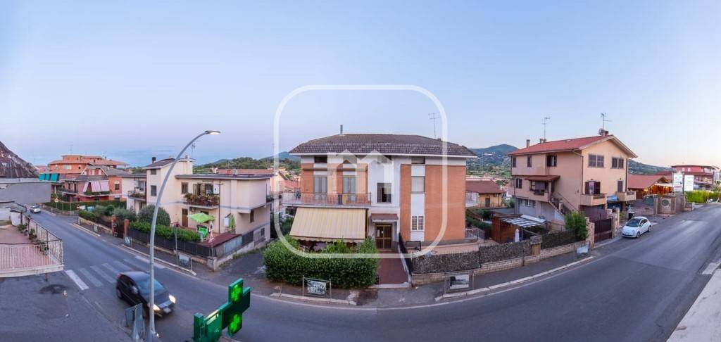 2 غرف نوم شقة في Colonna, Italy رقم 398616