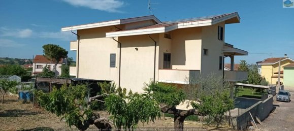 Villa de 4 divisões em Collecorvino, Italy N.º 164193 3