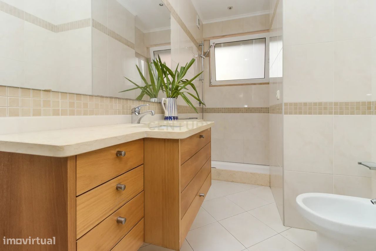 9 Schlafzimmer Wohnung in Lisbon, Portugal, Nr. 122214