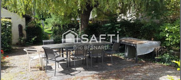 3 bedrooms House in Avoine, France No. 225045 2