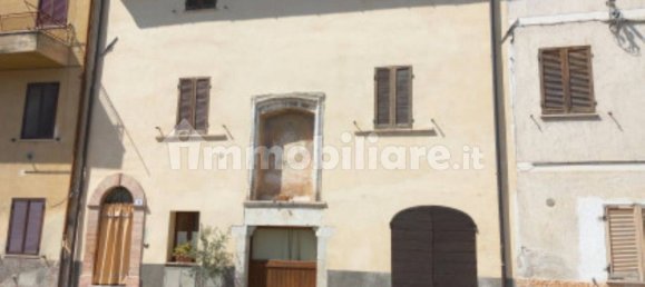 Apartamento de 3 dormitorios en Spoleto, Italy No. 353579 10