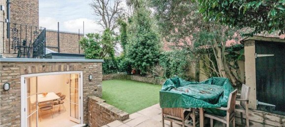 5 bedrooms House in London, United Kingdom No. 6943 8