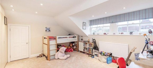 5 bedrooms House in London, United Kingdom No. 6943 15