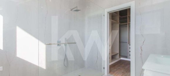 5 غرف نوم منزل في Guia, Portugal رقم 30046 42