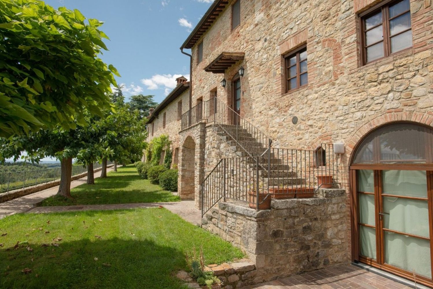 8 rooms Apartment in Gaiole in Chianti, Italy No. 271395