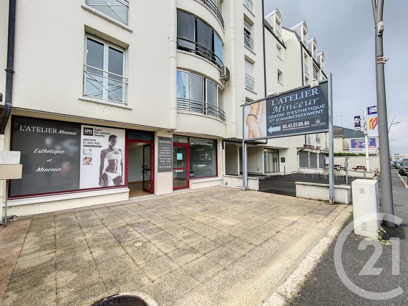 Apartamento de 7 dormitorios en Joue-les-Tours, France No. 88988