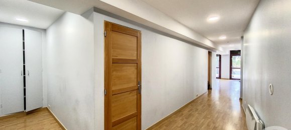 Apartamento de 7 dormitorios en Joue-les-Tours, France No. 88988 8