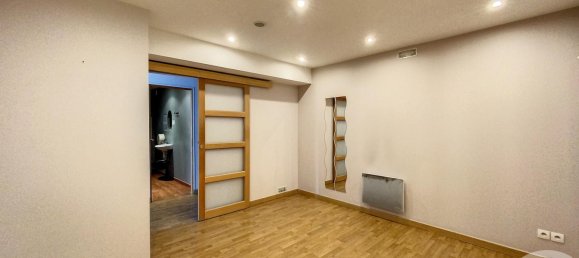 Apartamento de 7 dormitorios en Joue-les-Tours, France No. 88988 12
