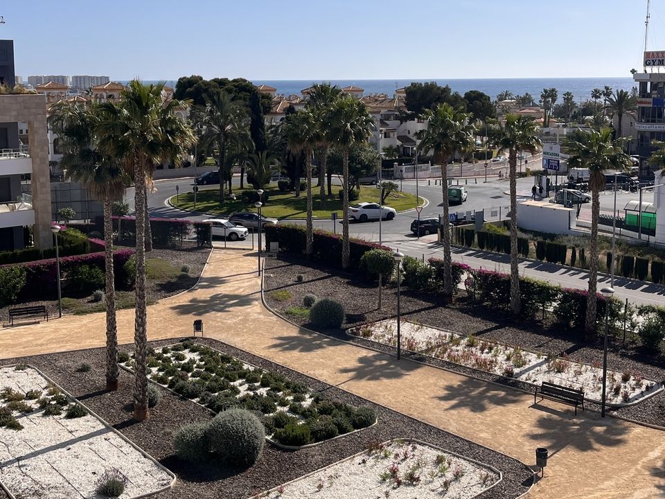 2 bedrooms Penthouse in Alicante, Spain No. 176320