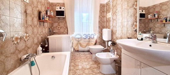 3 غرف نوم منزل في Provaglio d'Iseo, Italy رقم 75200 24