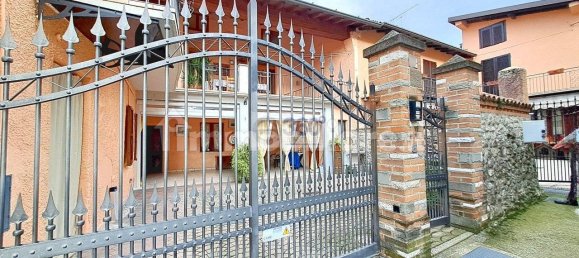 3 غرف نوم منزل في Provaglio d'Iseo, Italy رقم 75200 16