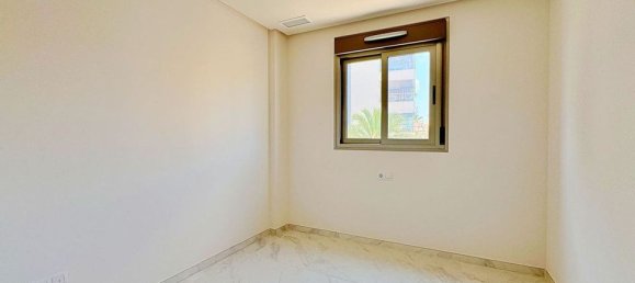 Apartamento T2 em Alicante, Spain N.º 189899 21