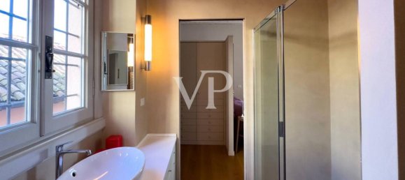 Villa de 40 divisões em Erba, Italy N.º 32300 3