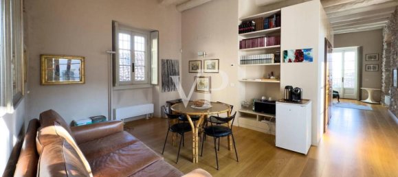 Villa de 40 divisões em Erba, Italy N.º 32300 24