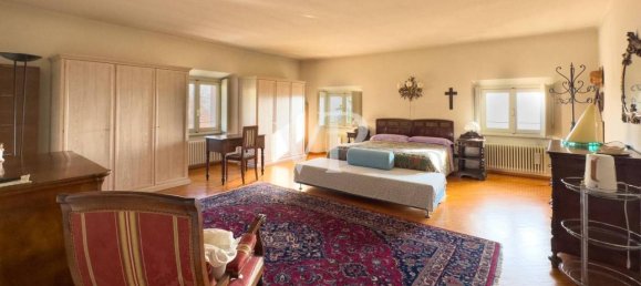 Villa de 40 divisões em Erba, Italy N.º 32300 21