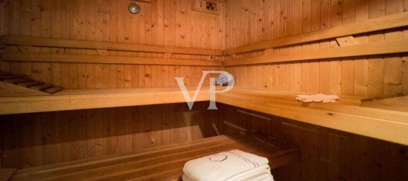 Villa de 40 divisões em Erba, Italy N.º 32300 9